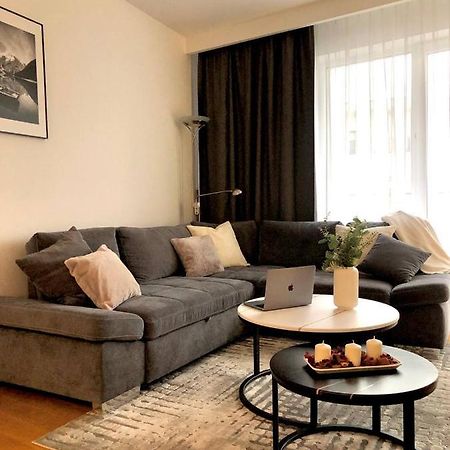 ורשה Apartaments Airport Okecie Premium מראה חיצוני תמונה