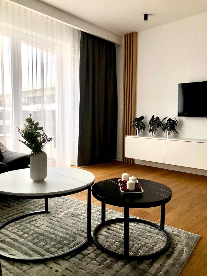 ורשה Apartaments Airport Okecie Premium מראה חיצוני תמונה