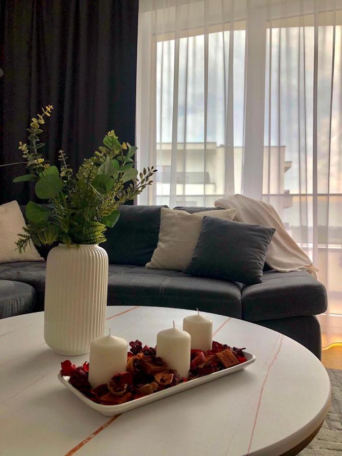 ורשה Apartaments Airport Okecie Premium מראה חיצוני תמונה