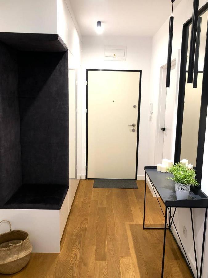 ורשה Apartaments Airport Okecie Premium מראה חיצוני תמונה